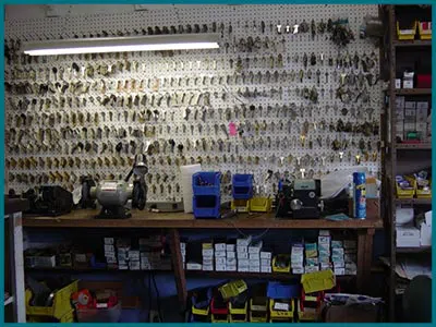 Philadelphia Emergency Mobile Locksmith Philadelphia, PA 215-716-7619 Philadelphia Emergency Mobile Locksmith Philadelphia, PA 215-716-7619
